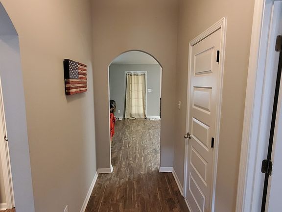 3rd image of 884 Bayou Vista Dr
