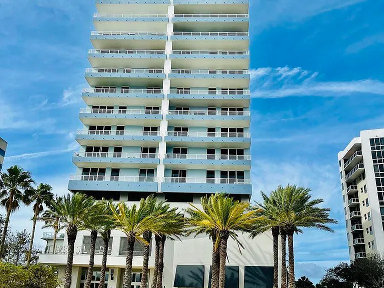 1551 N Flagler Dr #802 — Photo 26
