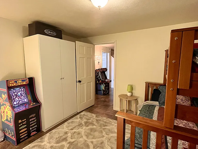 114 Angora Ct #B — Photo 17