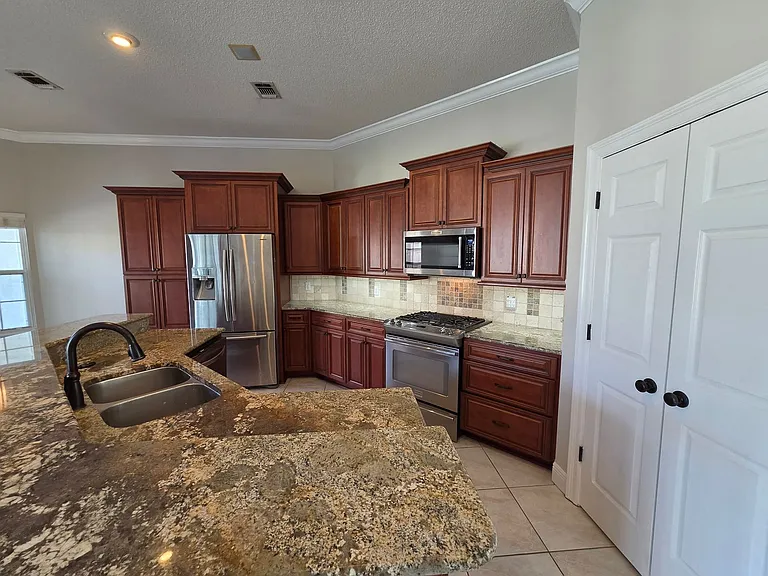 102 Grove Isle Blvd — Photo 14