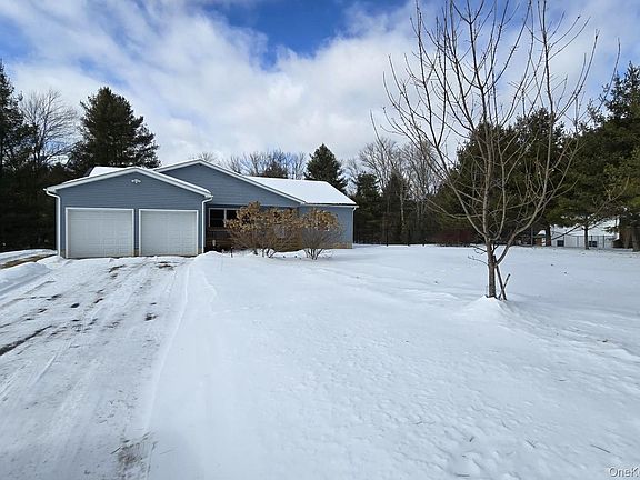 3rd image of 26 Valley Road