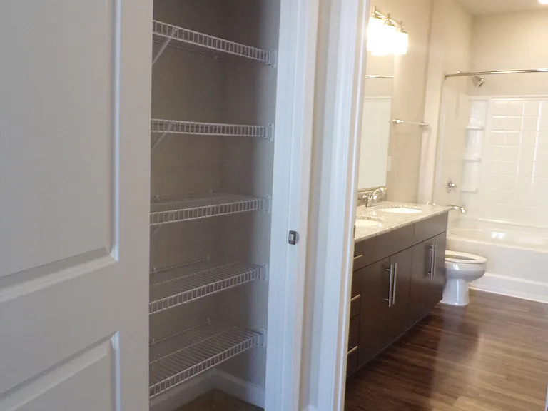 Clairmont at Trinity — Photo 174