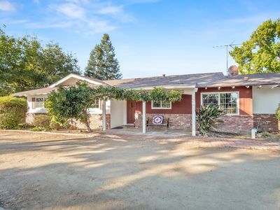 11078 E Ashlan Ave, Sanger, CA, 93657