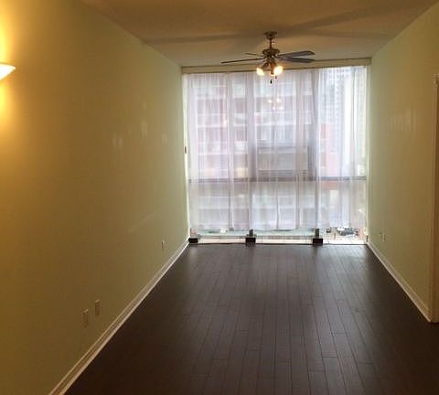 3rd image of 393 King St W #807