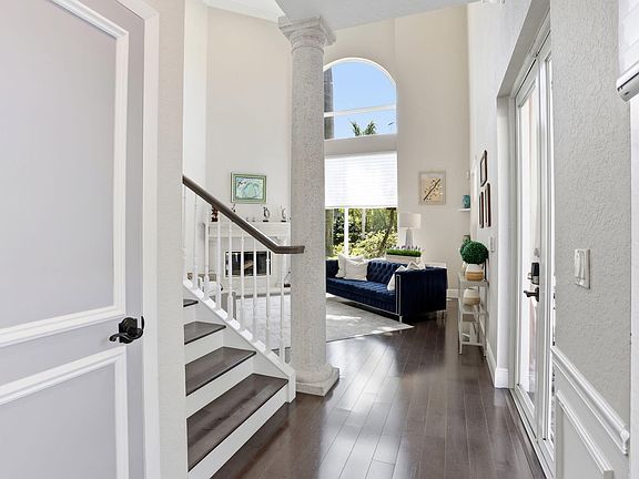 5th image of 375 SW 16th St