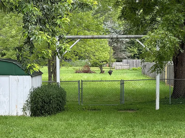 2700 E Memorial Dr — Photo 14