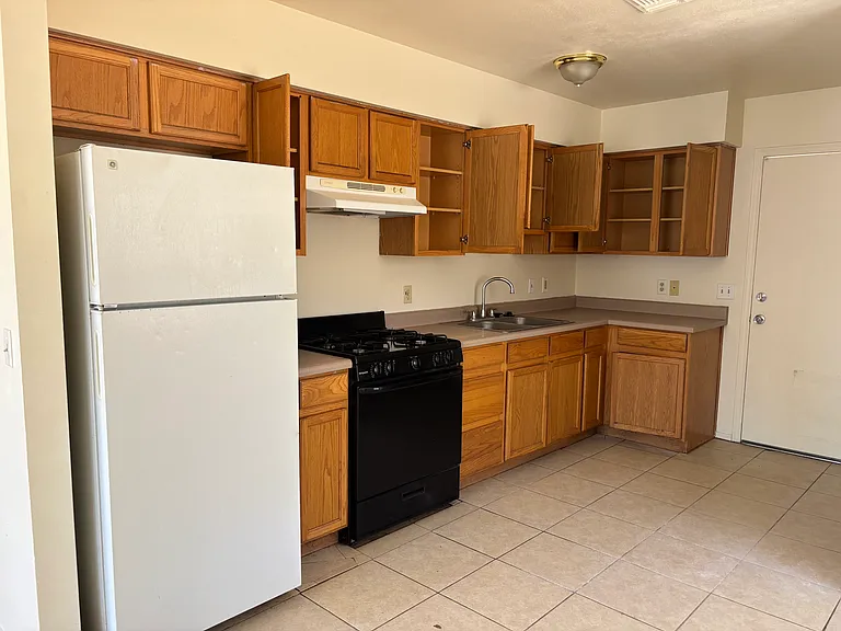 4224 E Lee St #2 — Photo 10