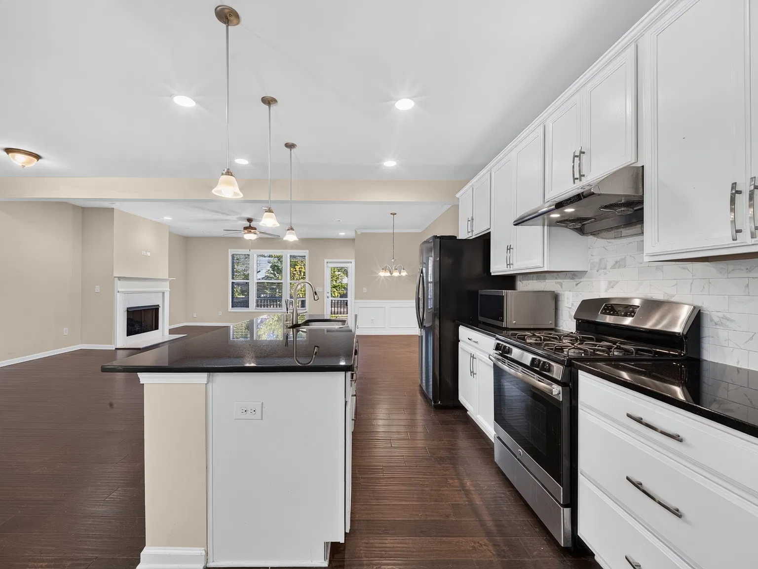 7096 Kingswood Run Dr — Photo 1