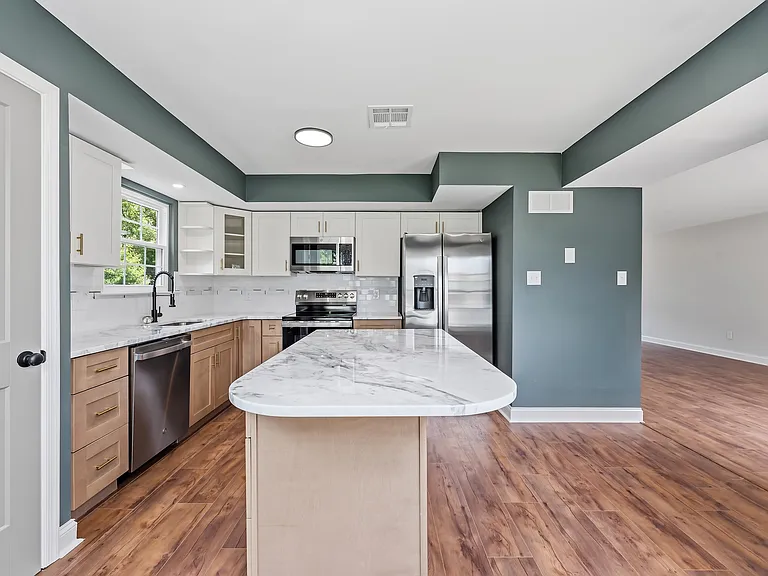 1108 Red Barn Ln — Photo 11