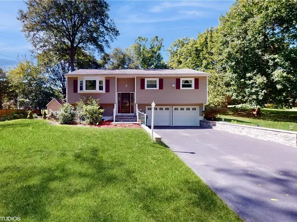 22 Cady Lane, Wappingers Falls, NY 12590