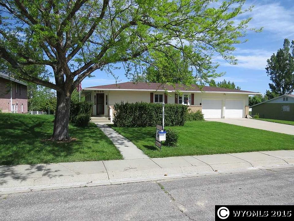 1st image of 585 Wind River Ave