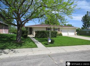 585 Wind River Ave, Lander, WY 82520