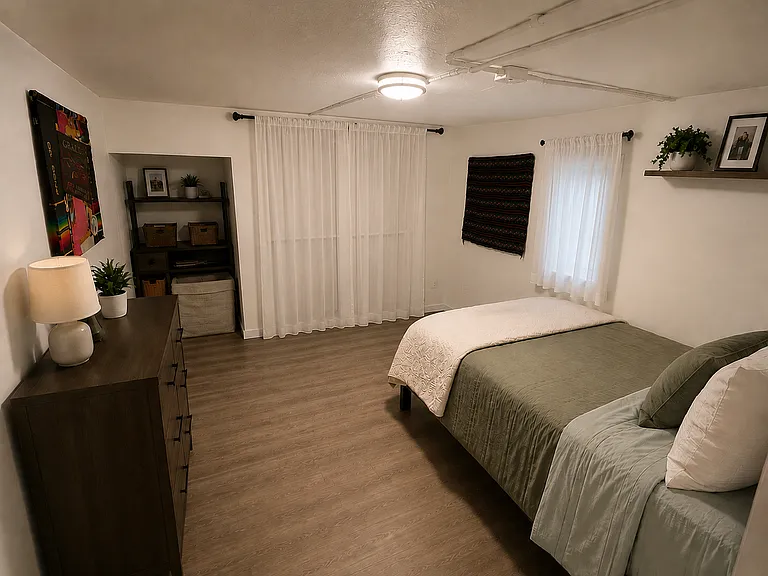 3431 N Lowell Ave #G — Photo 4