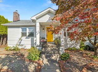 2025 SE Reedway St, Portland, OR 97202