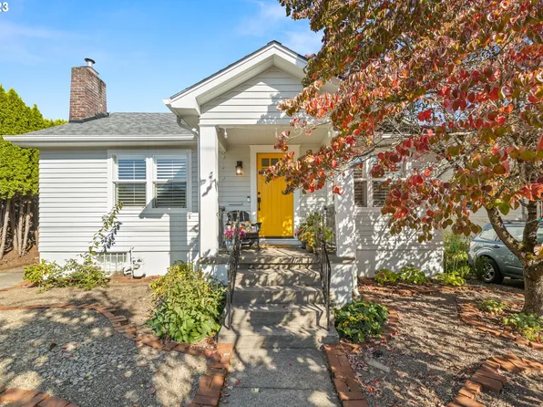 2025 SE Reedway St, Portland, OR 97202