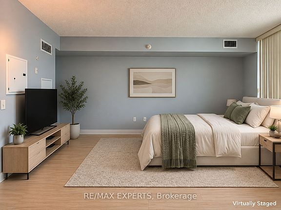 2nd image of 75 Queens Wharf Rd W #2509