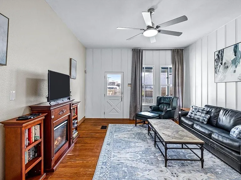 2207 Avenue P — Photo 16
