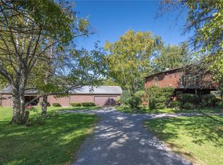 5770 Smith Rd, Canandaigua, NY 14424