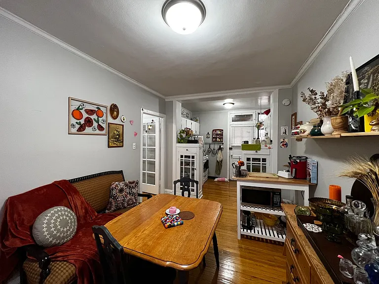 1056 W Cornelia Ave #2 — Photo 7