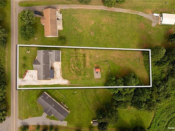 2nd image of 1102 Bryant Mill Rd