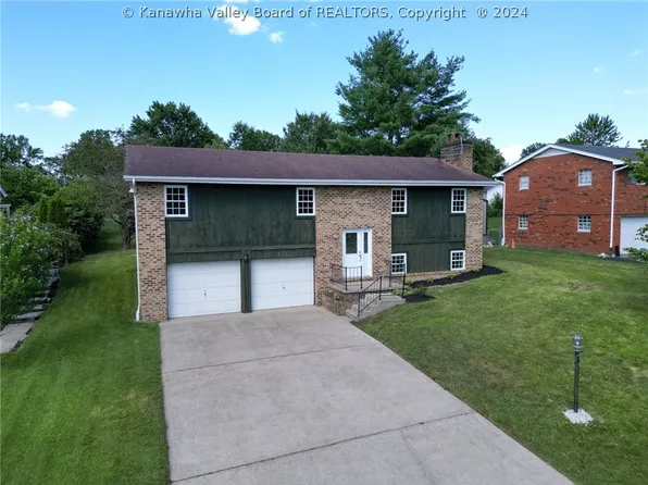 2211 Lenora St, Milton, WV 25541