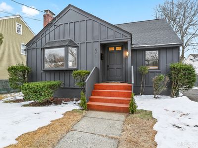 671 Fairview Avenue, Bridgeport, CT, 06606