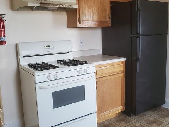 3rd image of 109 Talbot Ave