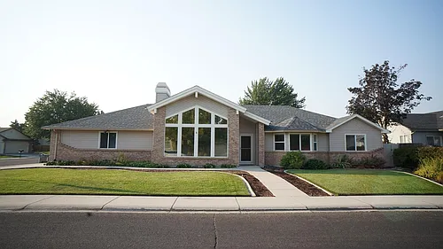 1515 E Trevino St Photo 1 1515 E Trevino St Photo 1
