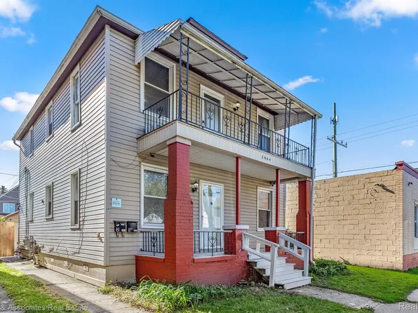 2084 Belmont St, Hamtramck, MI 48212