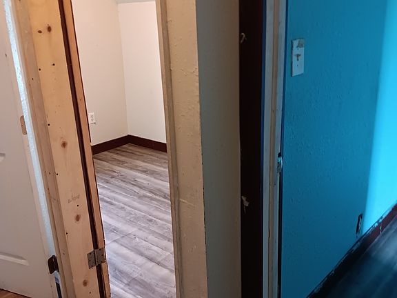 3rd image of 2224 Smith St