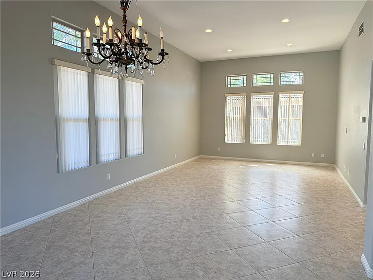 27 Plum Hollow Dr — Photo 9