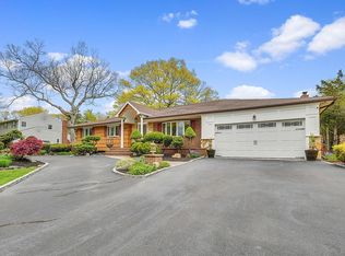 5 Quenzer St, Nesconset, NY 11767
