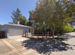 2008 Orchard St, Santa Rosa, CA 95404