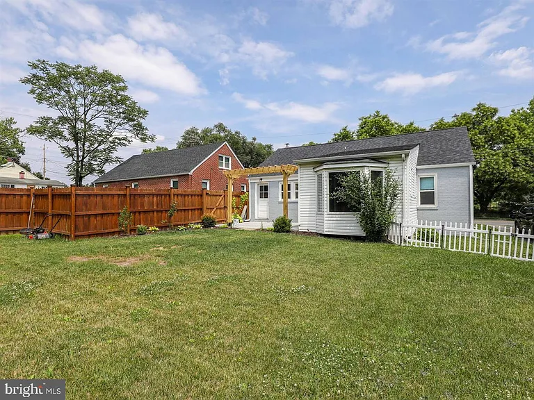 123 Bellview Ave — Photo 34