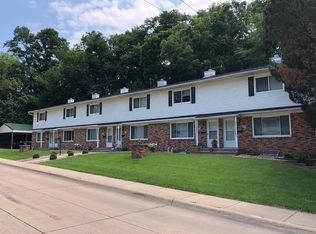 809 17th St #809, Bettendorf, IA 52722