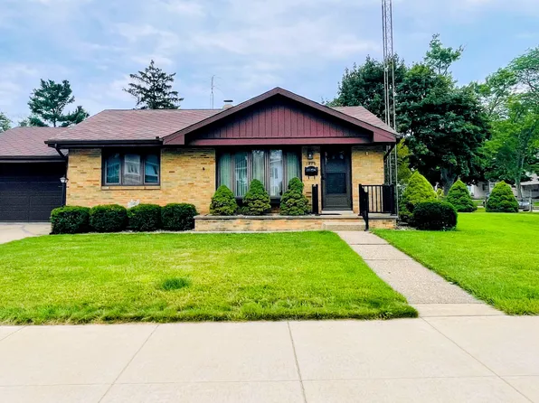 1920 Langley Ave, Saint Joseph, MI 49085