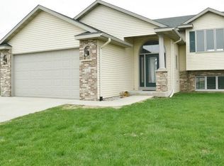 4646 Banff Ln NW, Rochester, MN 55901