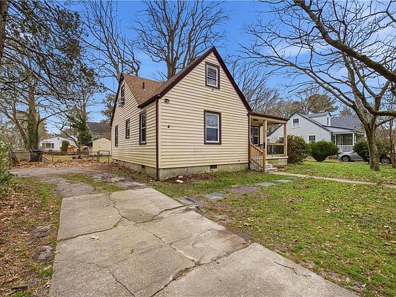 2nd image of 4873 Robin Hood Rd