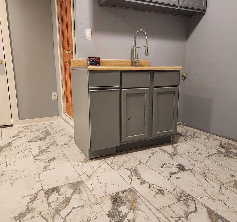 2nd image of 3905 Ivy St #B