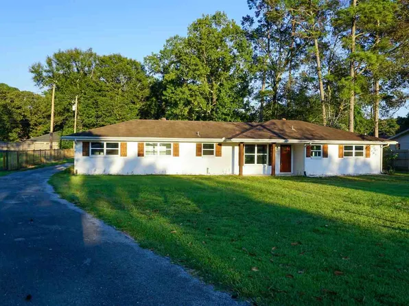 138 Rolling Hills Dr, Lumberton, TX 77657