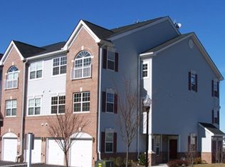104 Lyon Ct, Jersey City, NJ