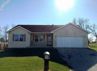 409 W Sunset Ct, Shannon, IL 61078