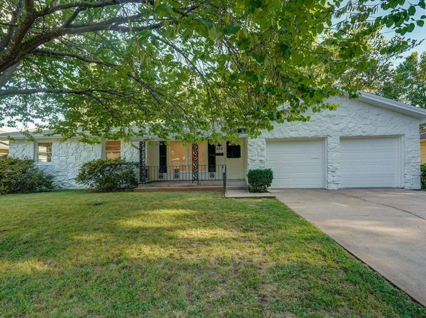 1156 E Greenwood Street, Springfield, MO 65807