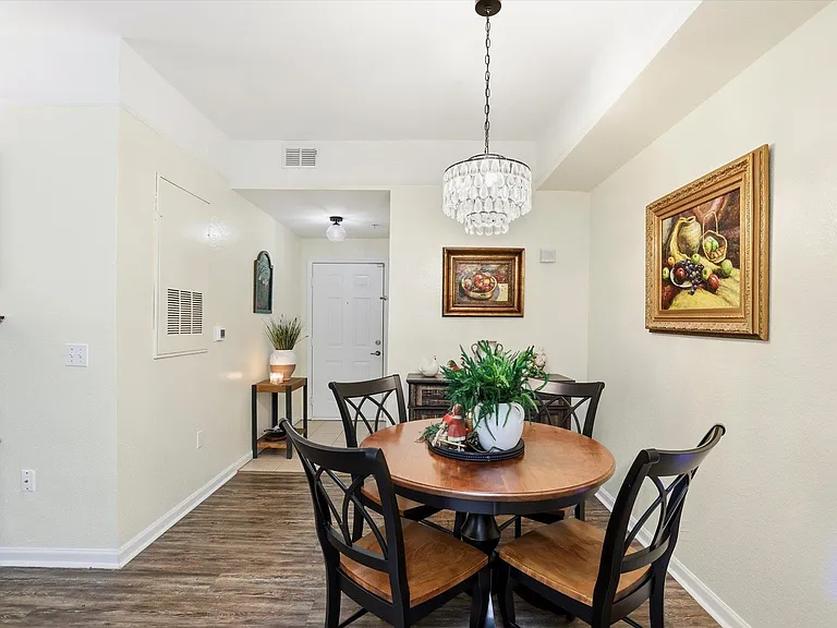 2801 Chancellorsville Dr #617 — Photo 11