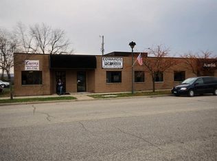 111 S Walnut St STE B, La Crescent, MN 55947