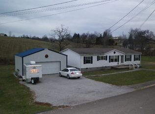 7009 Bridgeport Rd, Maysville, KY 41056