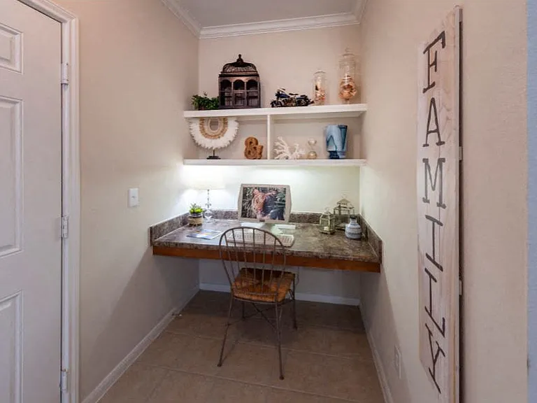 Estancia Built in Desk