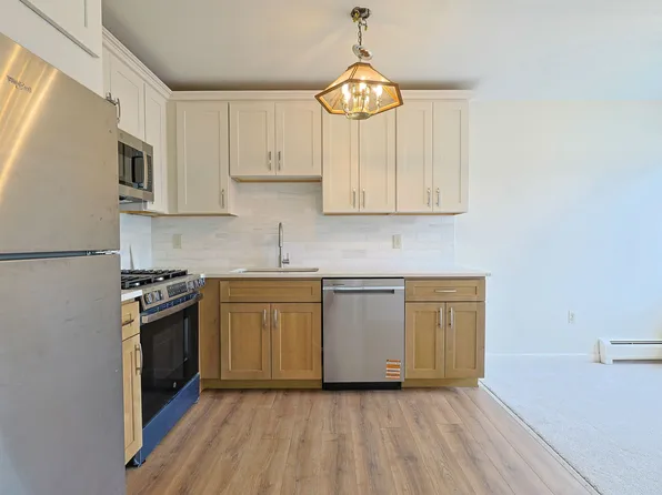 2740 South Rd APT G14, Poughkeepsie, NY 12601