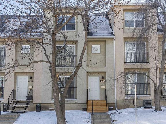 3rd image of 1635 N 38th Ave SW