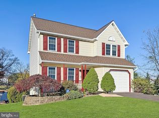 69 Commons Dr, Pottstown, PA 19464